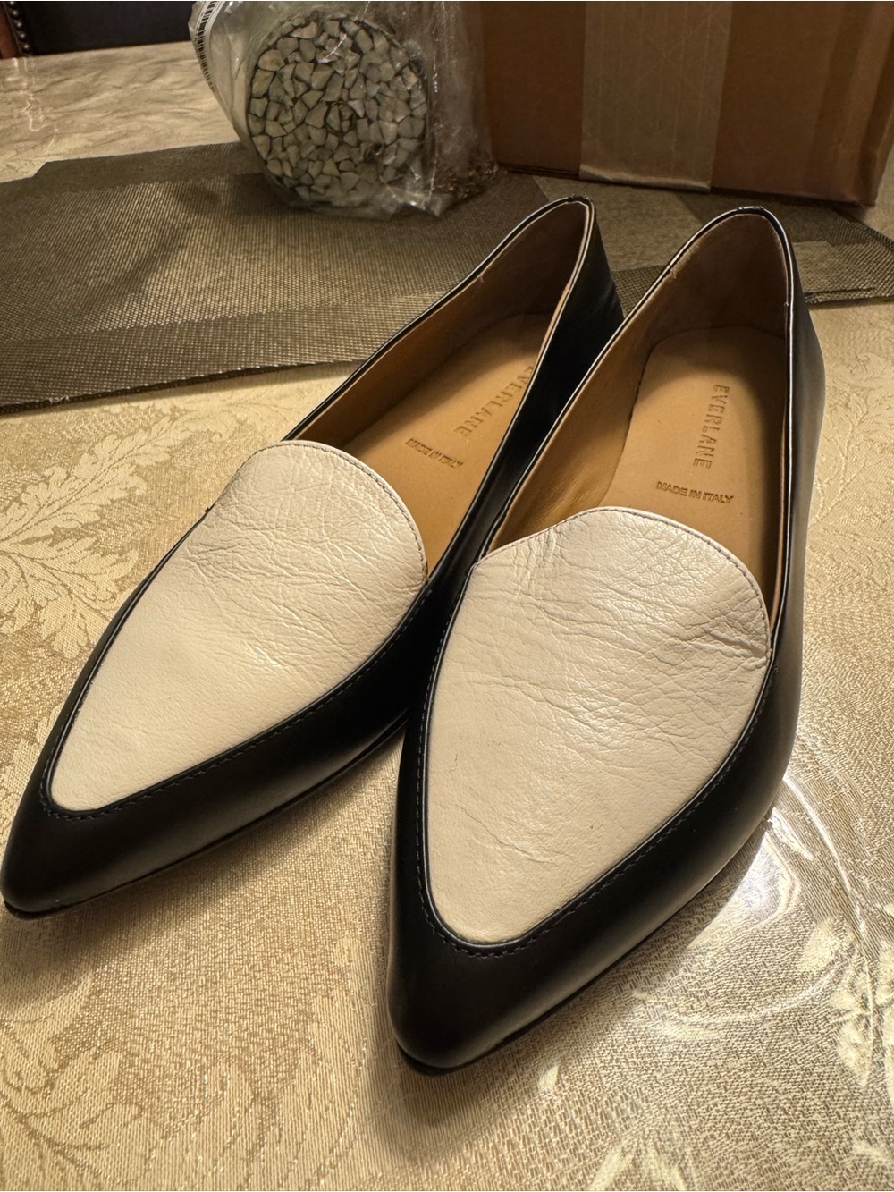Everlane The Modern Black White Leather Pointed Toe Loafers Flats 6.5